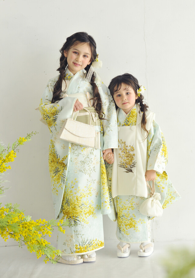 7女児:No.0250 3女児:No.0142の衣装画像1