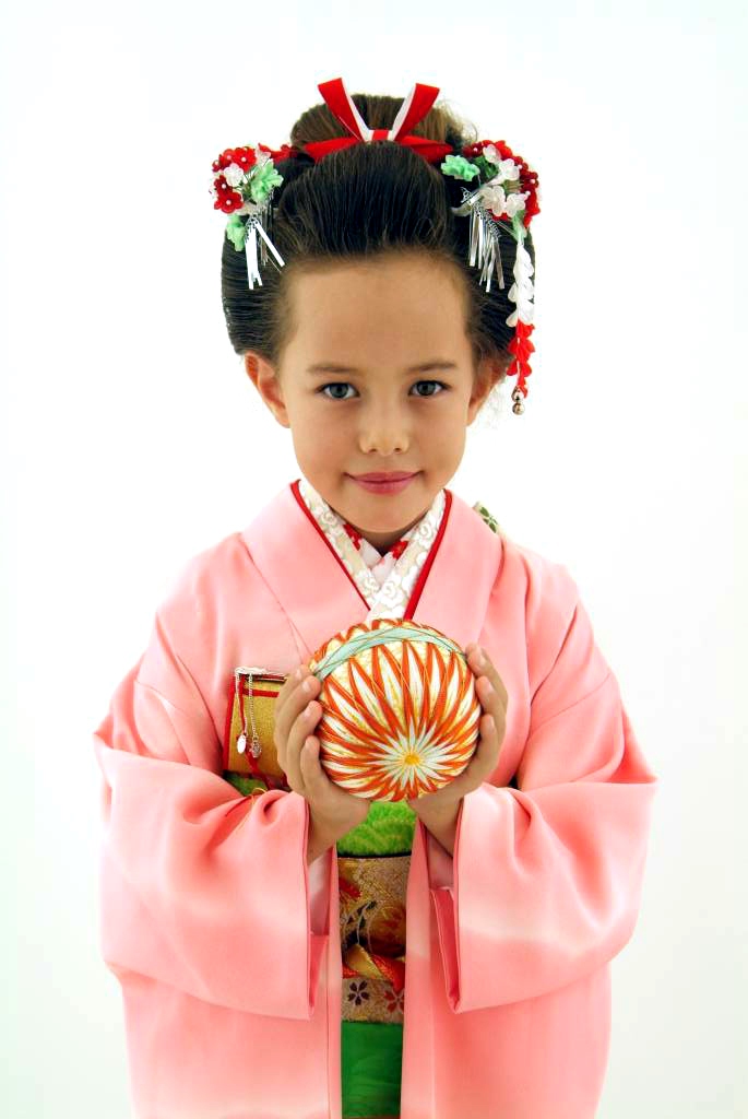 DRESS-UP PHOTO STUDIO Amour 北名古屋店