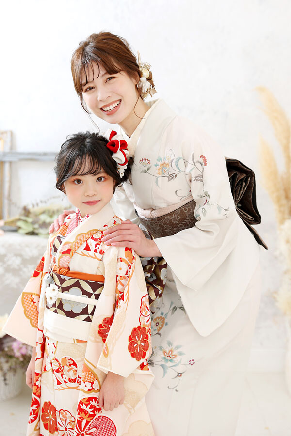 7歳女子・ママ着物の衣装画像1