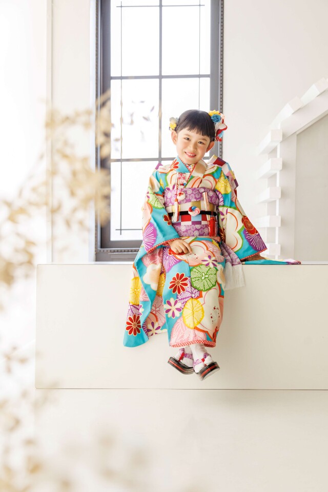 7歳　水色の衣装画像1