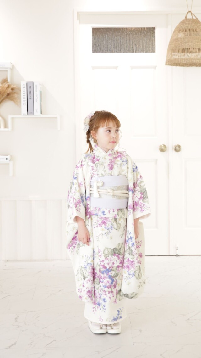 ７歳【主役級の可愛さ】こだわり女子がひと目惚れする、憧れの主役きものの衣装画像1