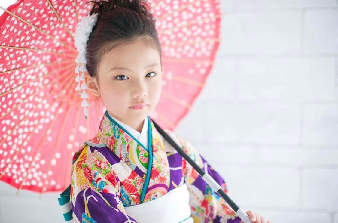 ELENORE PHOTO STUDIO