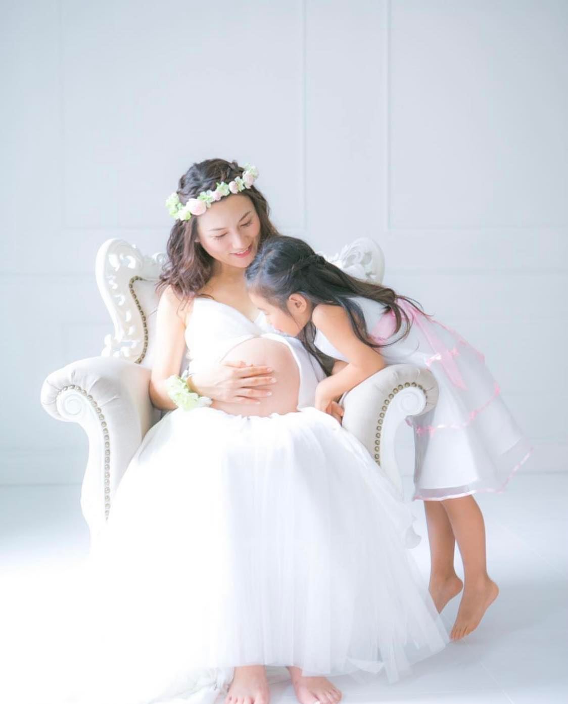 ELENORE PHOTO STUDIO