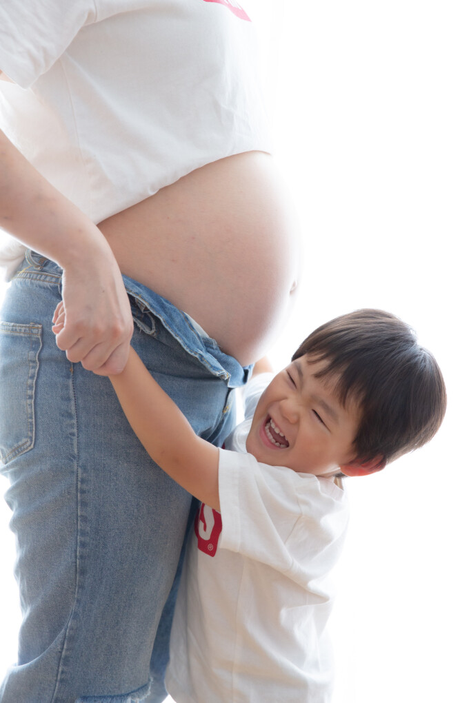 お腹の赤ちゃんと過ごすこの特別な時間を、未来に繋がる１枚に。の写真1