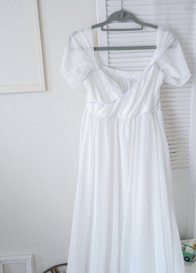 前オープンワンピースの衣装画像3